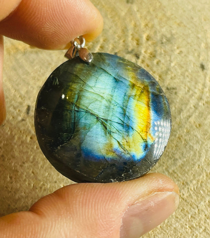 Pendentif Labradorite cabochon au choix - les bijoux de Thea 