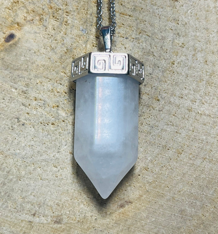 Pendentif / Pendule Prisme en cristal de roche  - les bijoux de Thea