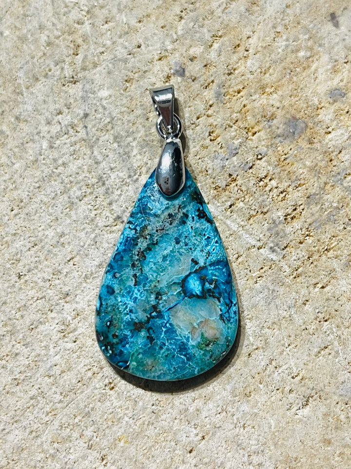 Pendentifs en Shattuckite au choix - les bijoux de Thea 