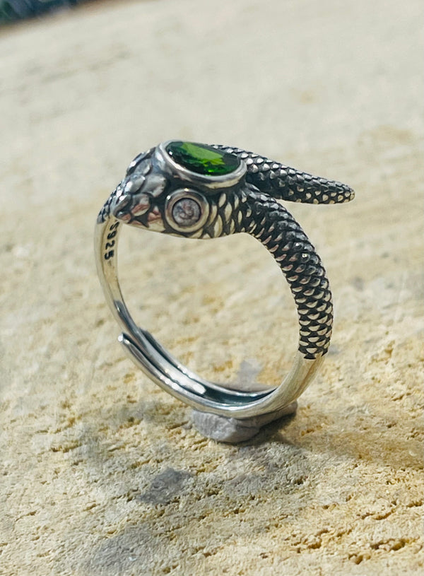 Bague Serpent en Argent 925 sertie d’une Diopside, Taille 57-60 (réglable) - les bijoux de Thea 
