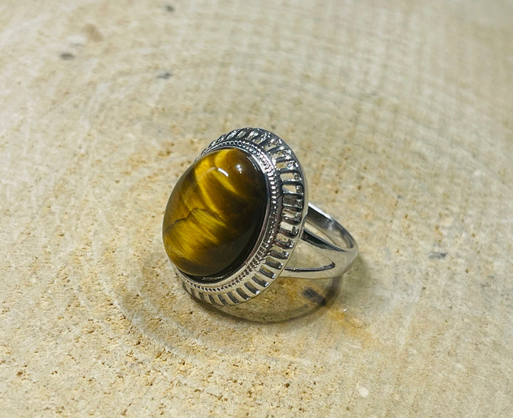 Bague sertie d'une Oeil de tigre , Taille 58 - les bijoux de Thea 