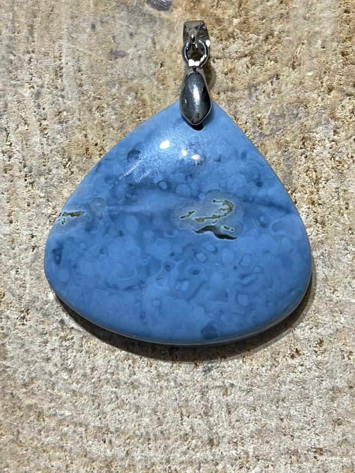 Pendentifs en Opale bleue au choix - les bijoux de Thea 