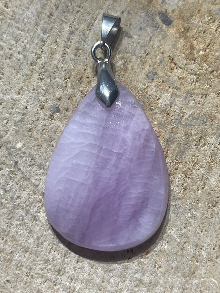 Pendentifs en Kunzite au choix - les bijoux de Thea 