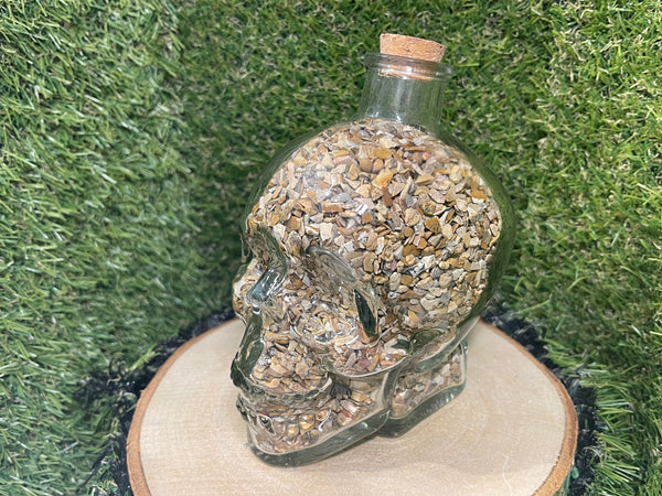 Tête de mort, Skull, Crâne rempli de pépites en pierre naturelle Jaspe Paysage