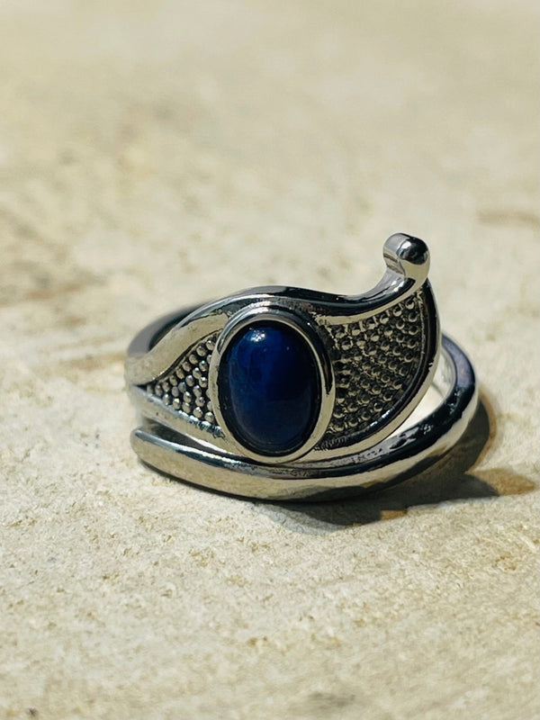 Bague en Oeil d' Horus sertie d'un Lapis lazuli, taille réglable - Les bijoux de Théa