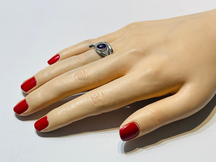 Bague en Oeil d' Horus sertie d'une Améthyste, taille réglable - Les bijoux de Théa