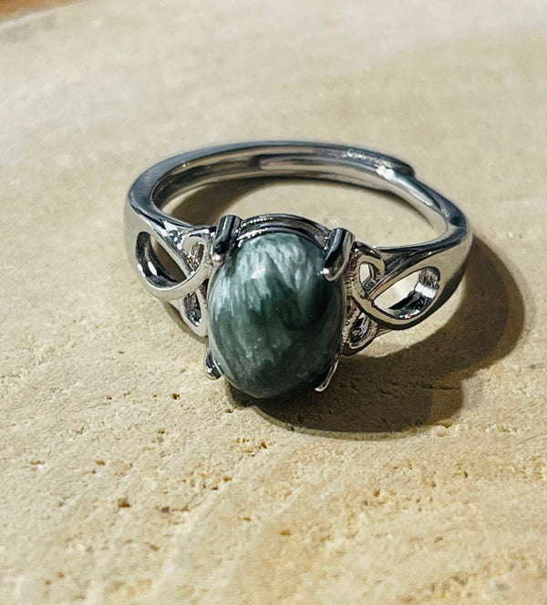Bague en Séraphinite, Taille réglable - Les bijoux de Théa