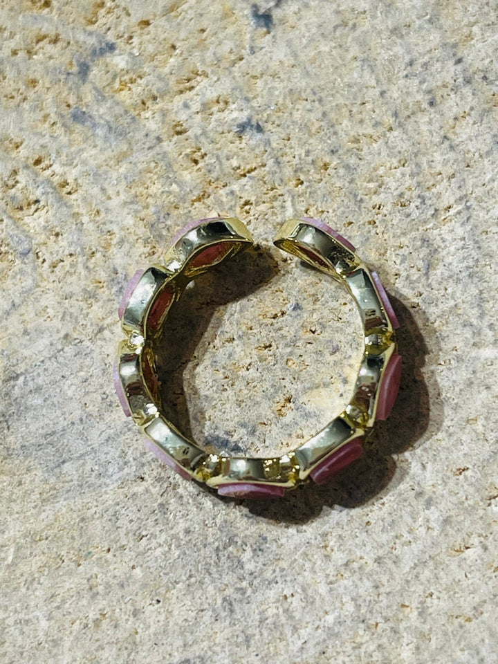 Bague sertie de Rhodonite (taille réglable) - Les bijoux de Théa