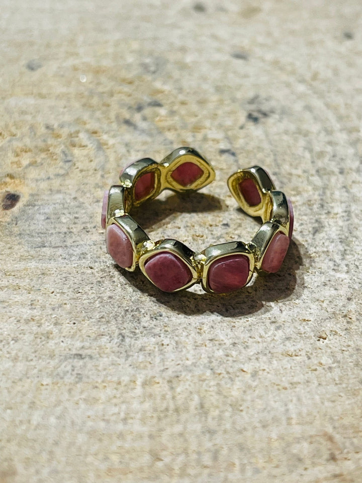 Bague sertie de Rhodonite (taille réglable) - Les bijoux de Théa