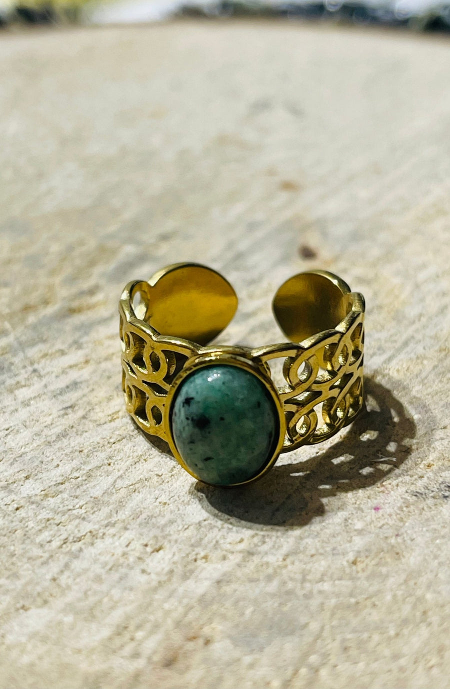 Bague sertie d´une Turquoise africaine, taille réglable - Les bijoux de Théa