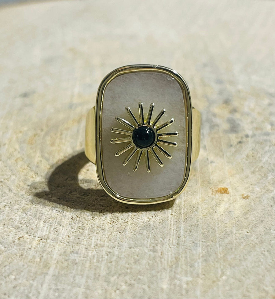 Bague Soleil sertie d’un Jade, Taille réglable - Les bijoux de Théa