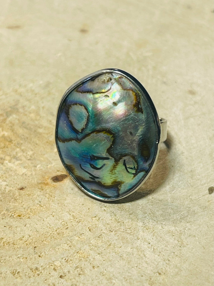 Bagues en coquille d’ormeau, taille réglable - Les bijoux de Théa