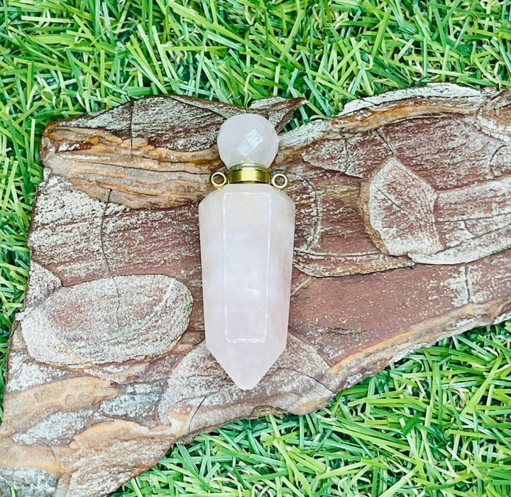 Bouteille de parfum en Quartz rose - Les bijoux de Théa