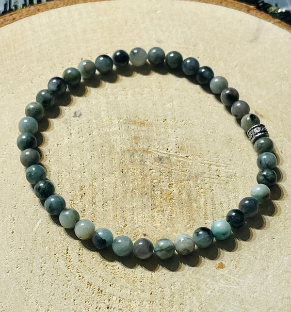 Bracelet de perles en pierre naturelle en Emeraude en 6 mm. - Les bijoux de Théa