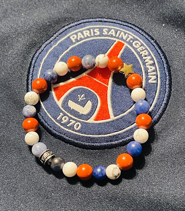 Bracelet de perles en pierre naturelle PSG en Sodalite, Howlite, Jaspe Rouge 6 mm avec étoile Champion d’Europe - Les bijoux de Théa