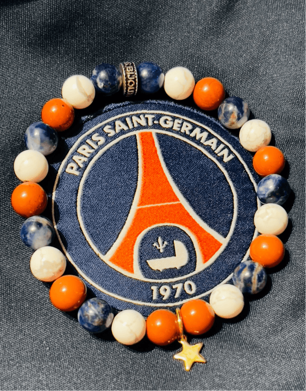 Bracelet de perles en pierre naturelle PSG en Sodalite, Howlite, Jaspe Rouge 8 mm avec étoile Champion d’Europe (2) - Les bijoux de Théa