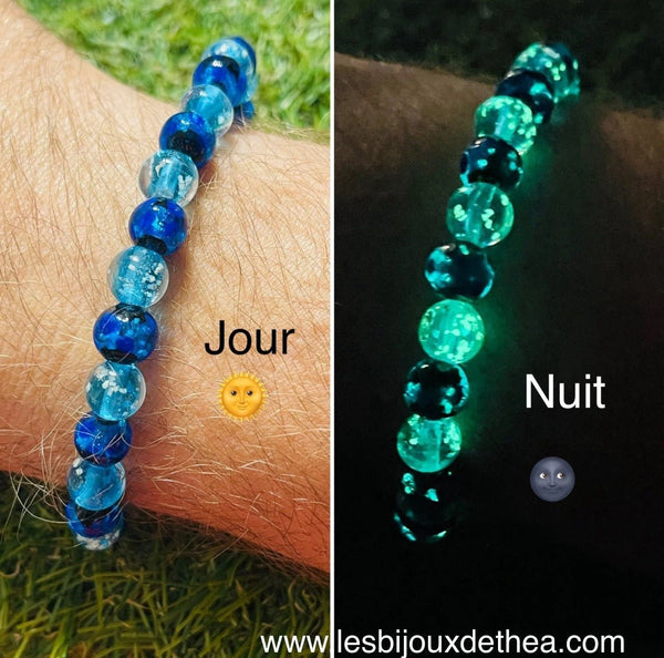 Bracelet en perles Lumineuses 8 mm bleues ciel et foncées - Les bijoux de Théa