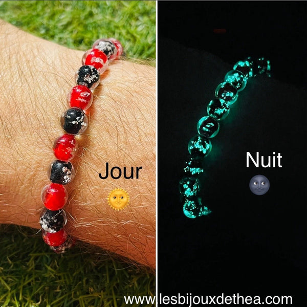 Bracelet en perles Lumineuses noires et rouge en 8 mm - Les bijoux de Théa