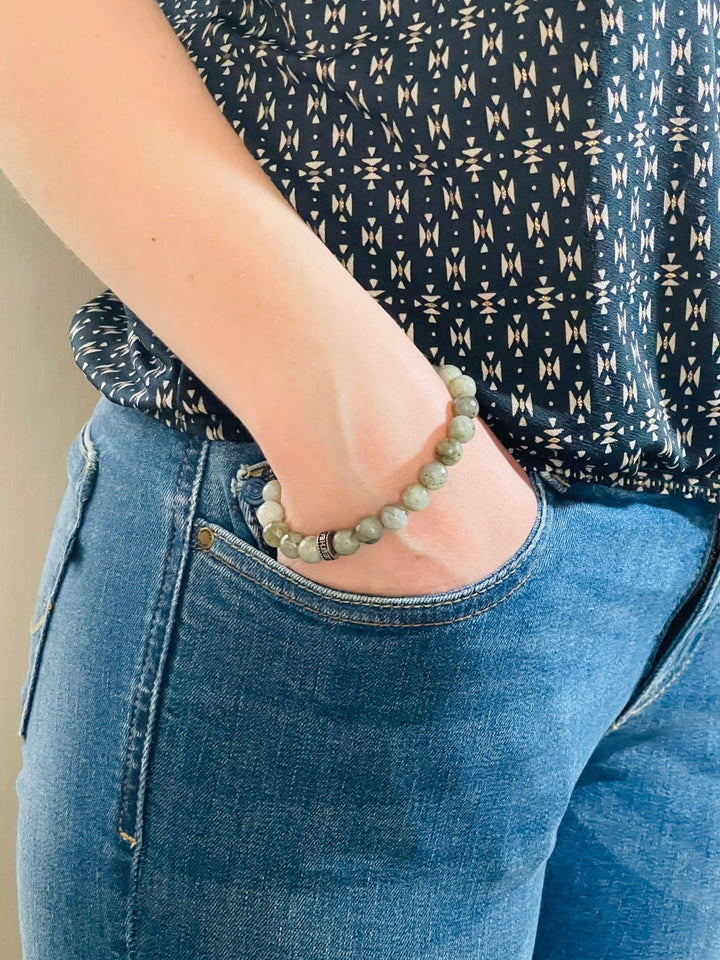 Bracelet en perles naturelles 8 mm en Labradorite à facette - Les bijoux de Théa