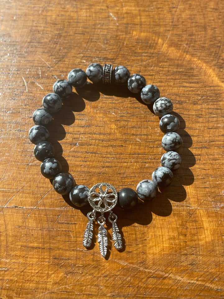 Bracelet en perles naturelles en Obsidienne Flocon et attrape rêve - Les bijoux de Théa