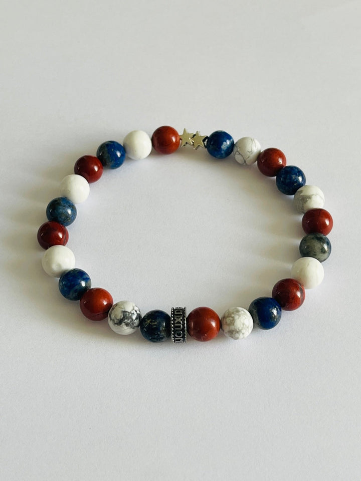 Bracelet en perles naturelles Équipe de France en Lapis-lazuli, Howlite, Jaspe Rouge et 2 étoiles - Les bijoux de Théa