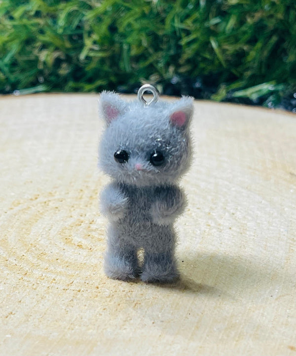 Breloque / Pendentif Chat feutrine gris - Les bijoux de Théa