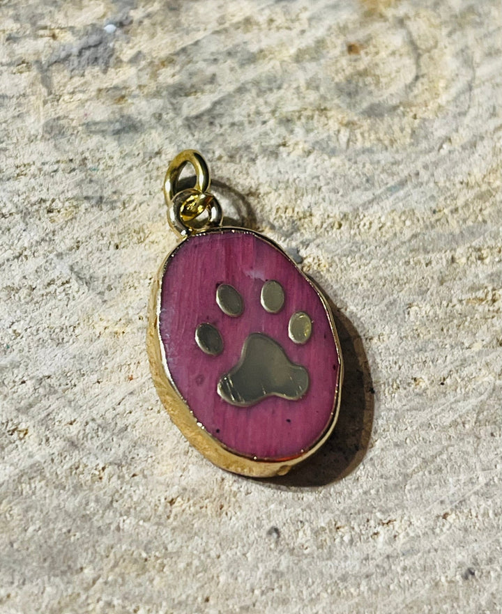 Breloque / Pendentif Rhodonite Patte de chien - Les bijoux de Théa