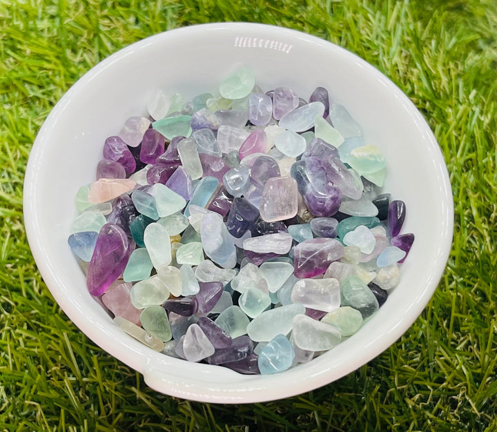 Chips / pépites naturelles en Fluorite non percées en 5-10 mm (50 grs) - Les bijoux de Théa