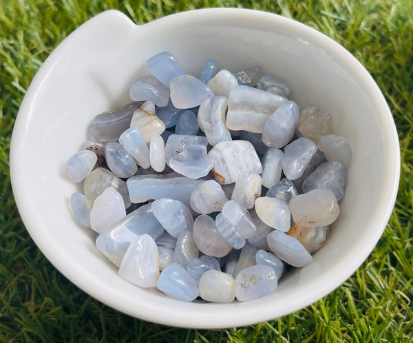 Chips / pépites naturelles non percées en Calcédoine 8 - 22 mm (50 grs) - Les bijoux de Théa