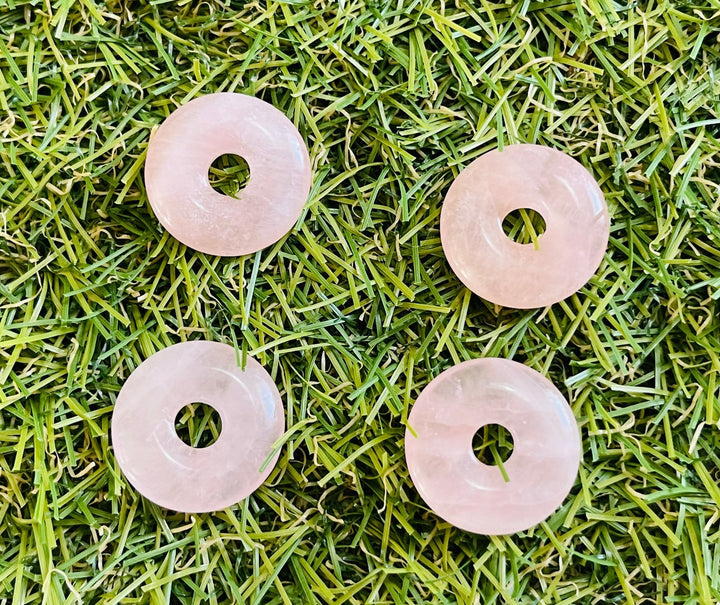 Donut / Pi chinois en Quartz rose 30 mm - Les bijoux de Théa