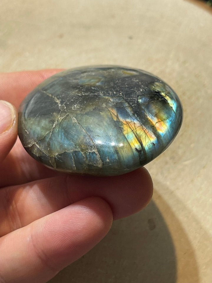 Gros Galet en Labradorite (6) - Les bijoux de Théa
