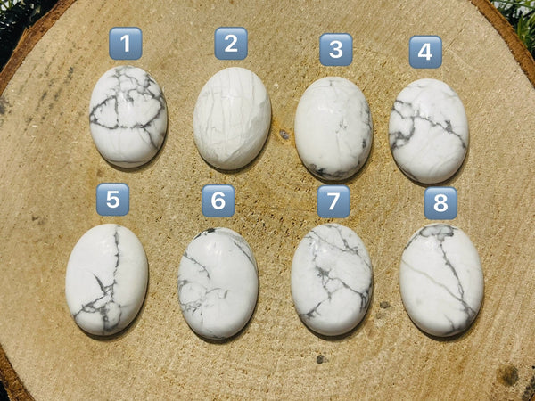 Howlite cabochon - Les bijoux de Théa