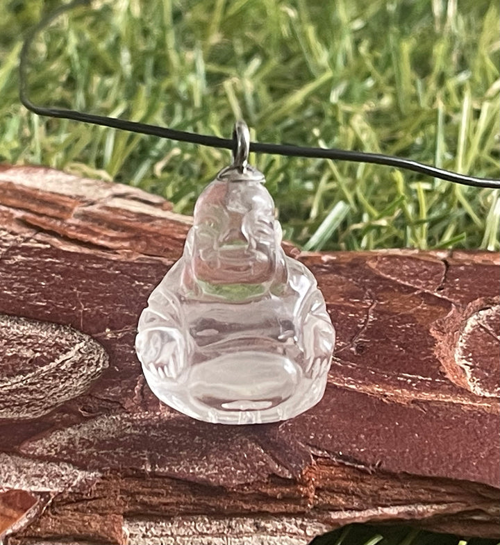 Pendentif en Cristal de roche en forme de bouddha - Les bijoux de Théa