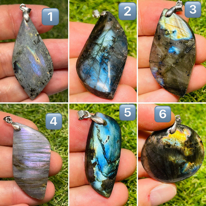 Labradorite cabochon au choix - Les bijoux de Théa