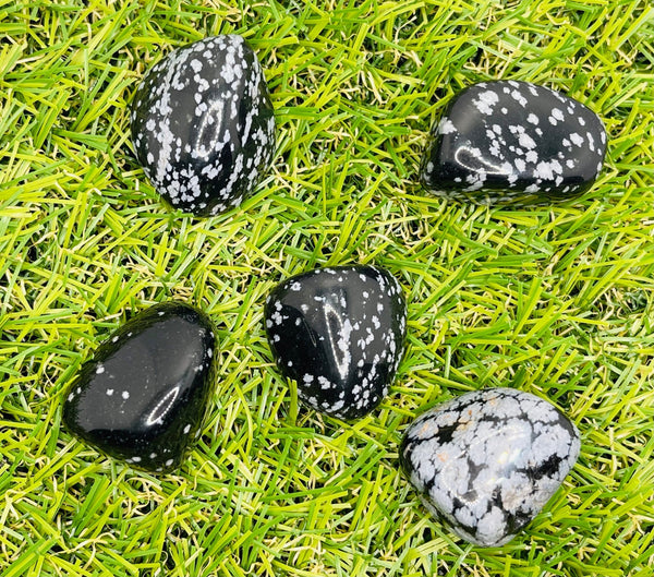 Lot de 3 pierres roulées naturelles en Obsidienne flocon - Les bijoux de Théa