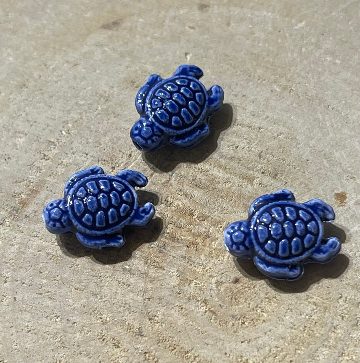Lot de 5 Intercalaires Tortue bleue foncée en céramique pour bracelet - Les bijoux de Théa
