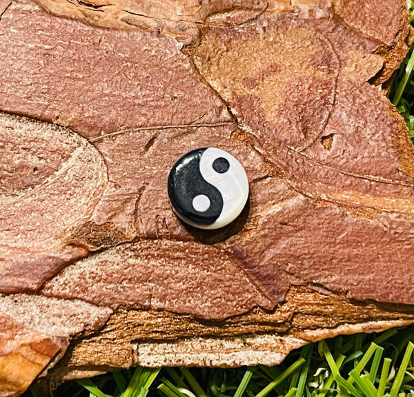 Lot de 5 Perles naturelles en Nacre Yin Yang 6 mm - Les bijoux de Théa