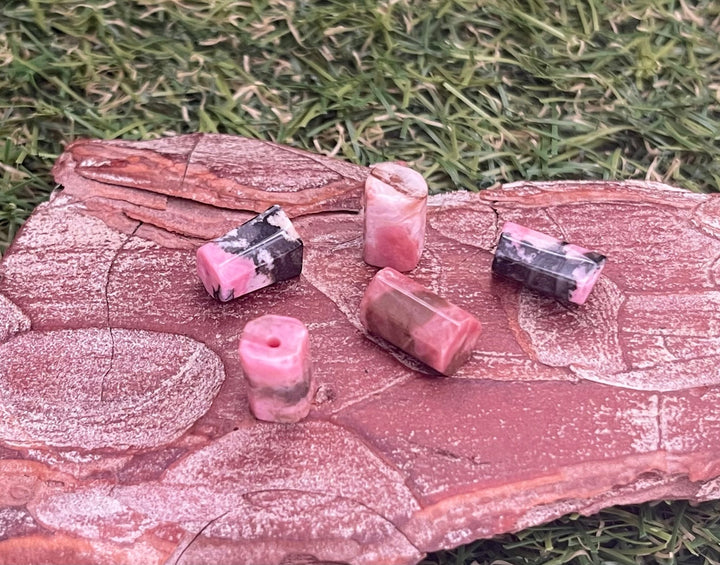 Lot de 5 Perles naturelles tubes en Rhodonite - Les bijoux de Théa