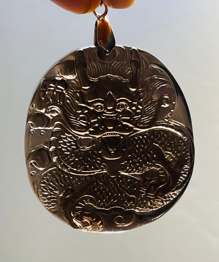 Magnifique pendentif amulette en obsidienne avec dragon en relief (2) - Les bijoux de Théa