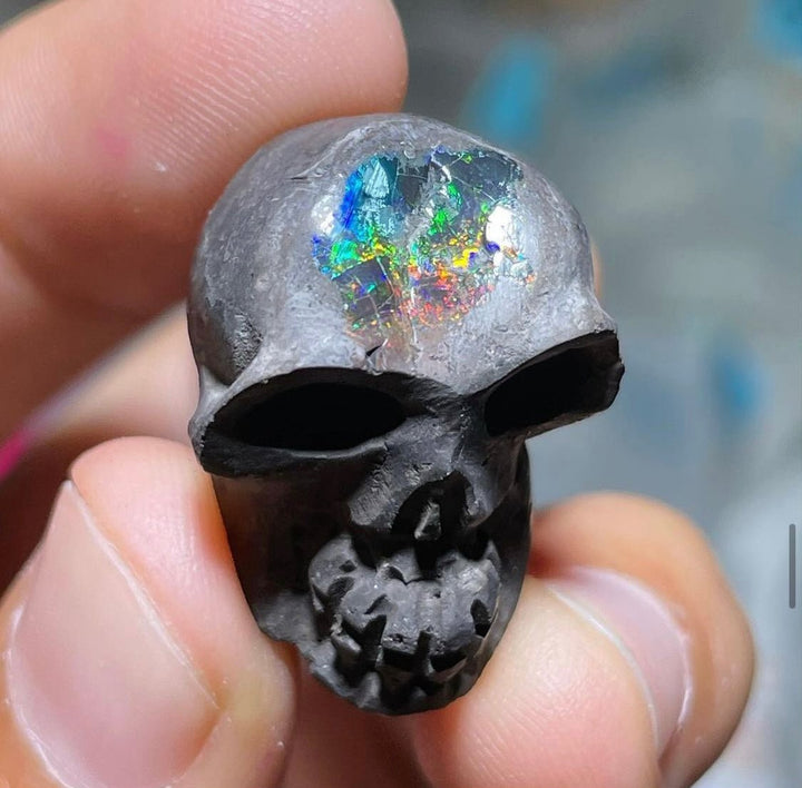 Magnifique skull en Opale mexicaine sur Rhyolite - Les bijoux de Théa