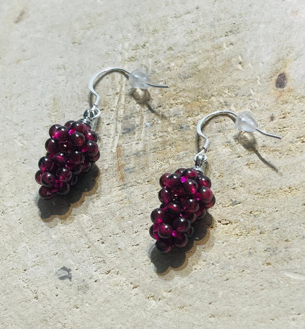 Paire de Boucles d’oreilles Argent 925 en forme de grappe de raisin en Grenat - Les bijoux de Théa