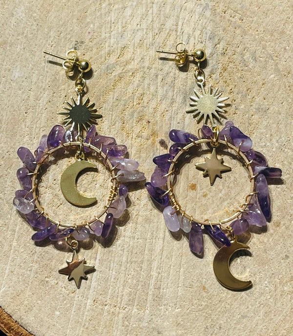 Paire de boucles d’oreilles en Améthyste avec soleil, lune, étoile - Les bijoux de Théa
