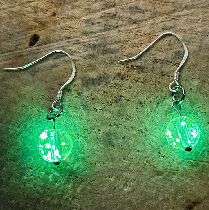 Paire de boucles d'oreilles en Argent 925 et perles Lumineuses roses - Les bijoux de Théa