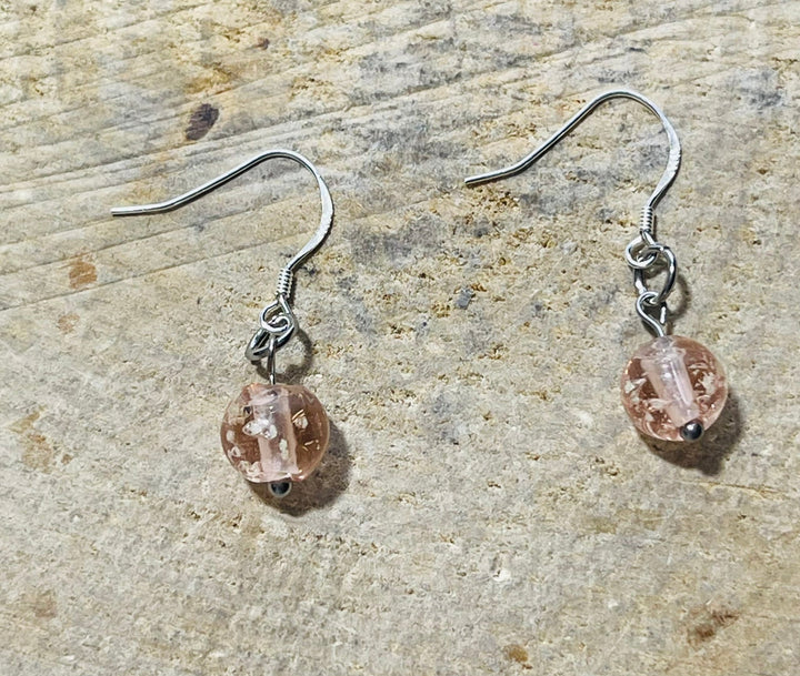 Paire de boucles d'oreilles en Argent 925 et perles Lumineuses roses - Les bijoux de Théa