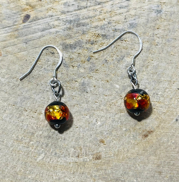 Paire de boucles d'oreilles en Argent 925 et perles Lumineuses rouges et or - Les bijoux de Théa