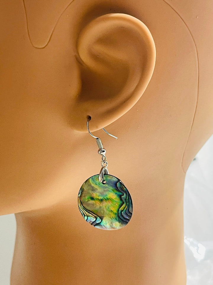 Paire de boucles d’oreilles en coquille d’ ormeau - Les bijoux de Théa