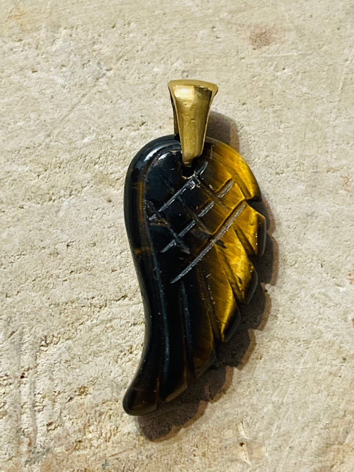 Pendentif Aile d’ange en Oeil de tigre - Les bijoux de Théa