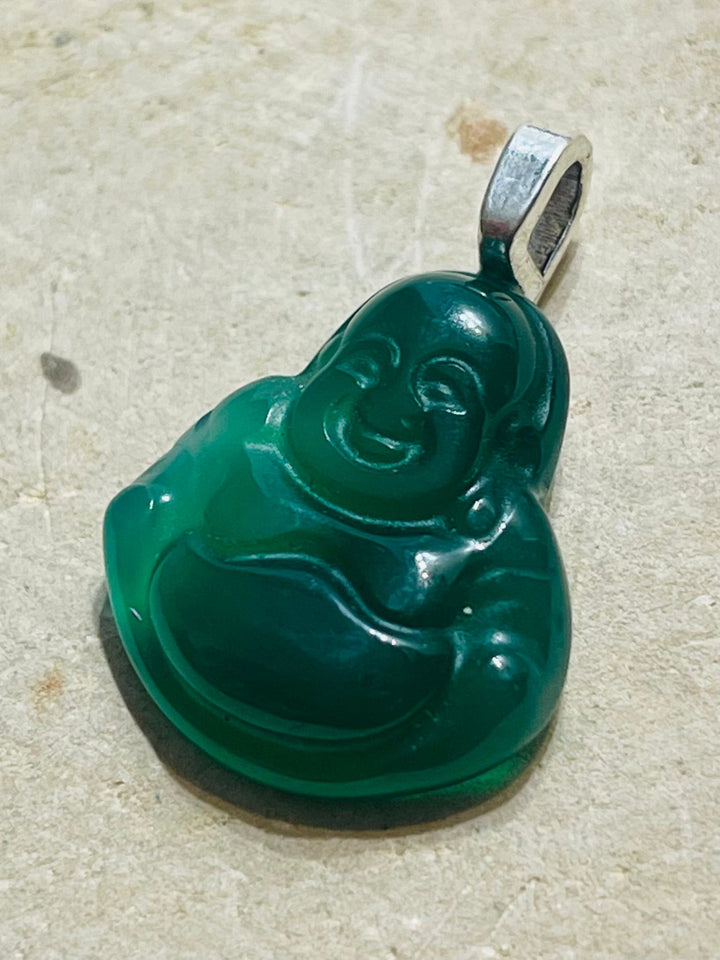 Pendentif Bouddha en Onyx vert - Les bijoux de Théa