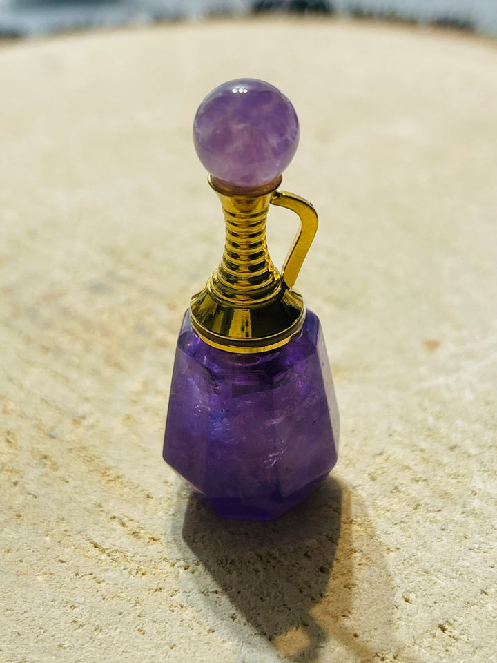 Pendentif Bouteille de parfum en Amethyste - Les bijoux de Théa