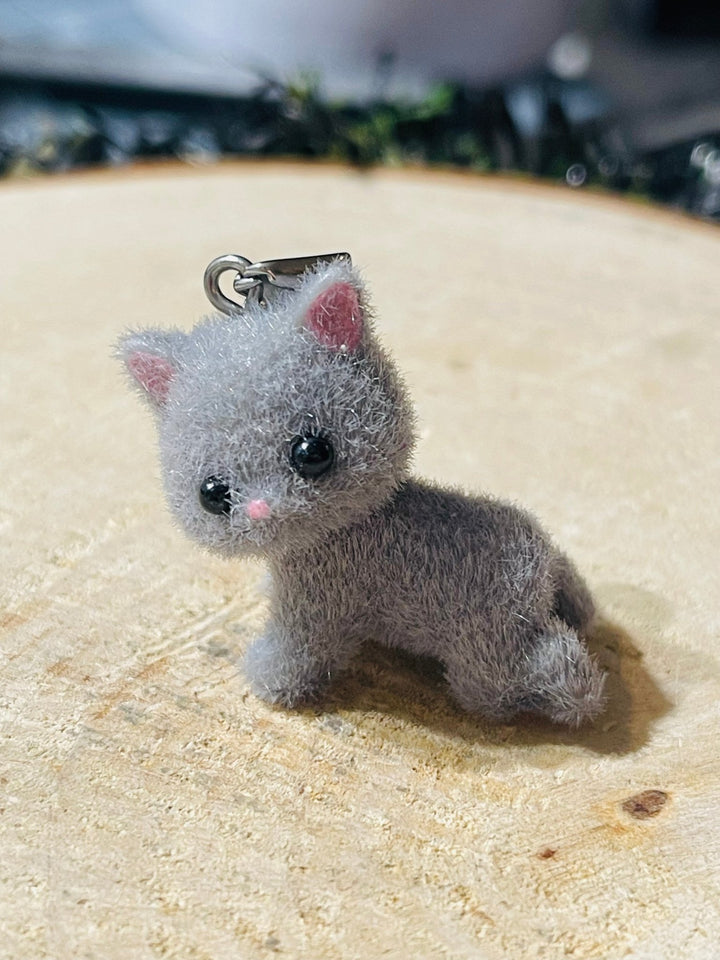Pendentif Chat feutrine gris - Les bijoux de Théa